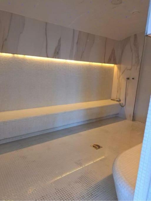 Alezzy Beach Apartament Prima Linie La Mare Năvodari Esterno foto